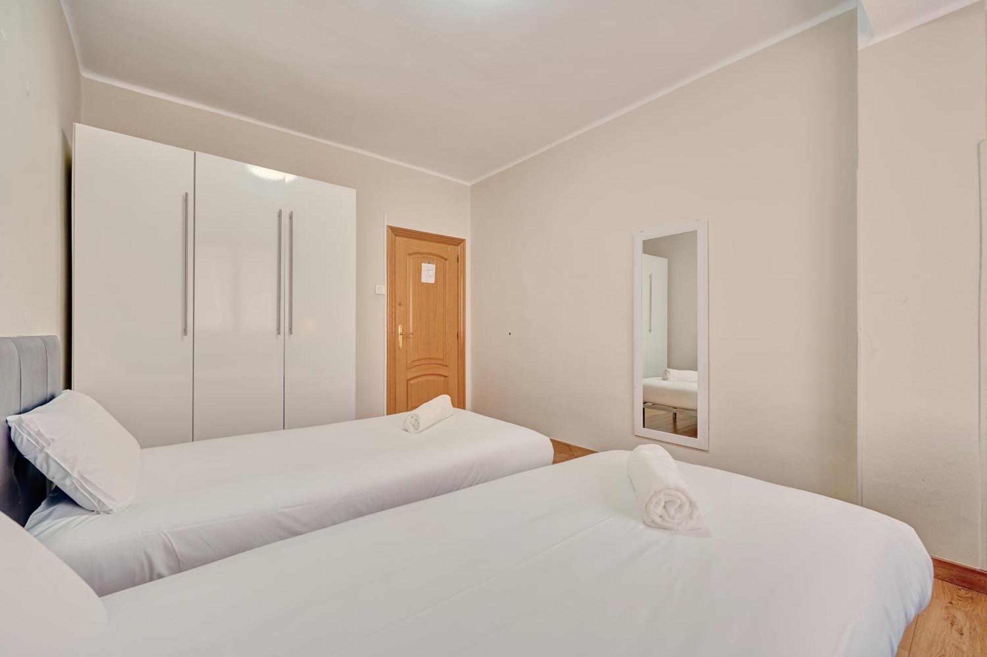 Apartamento Monasterio By Clabao Pamplona Exterior foto